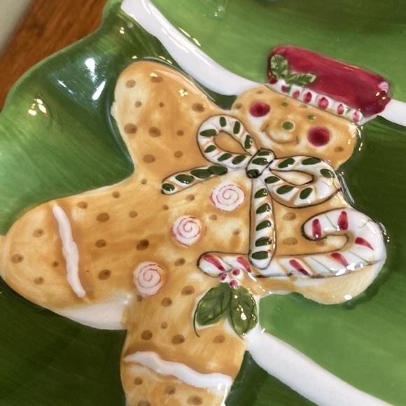 Laurie Gates HOLIDAY TREATS CERAMIC GINGERBREAD CHRISTMAS TREE SERVING PLATTER - Picture 4 of 11